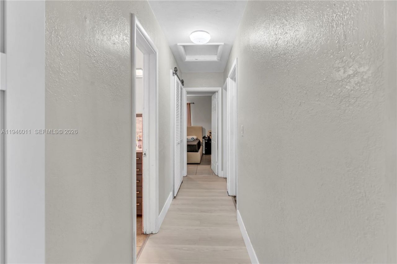 709 SW 7th Ave, Unit A, Hallandale Beach, FL 33009 Photo