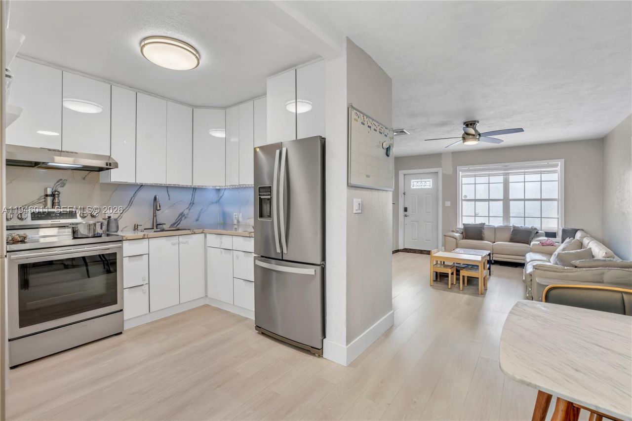 709 SW 7th Ave, Unit A, Hallandale Beach, FL 33009 Photo