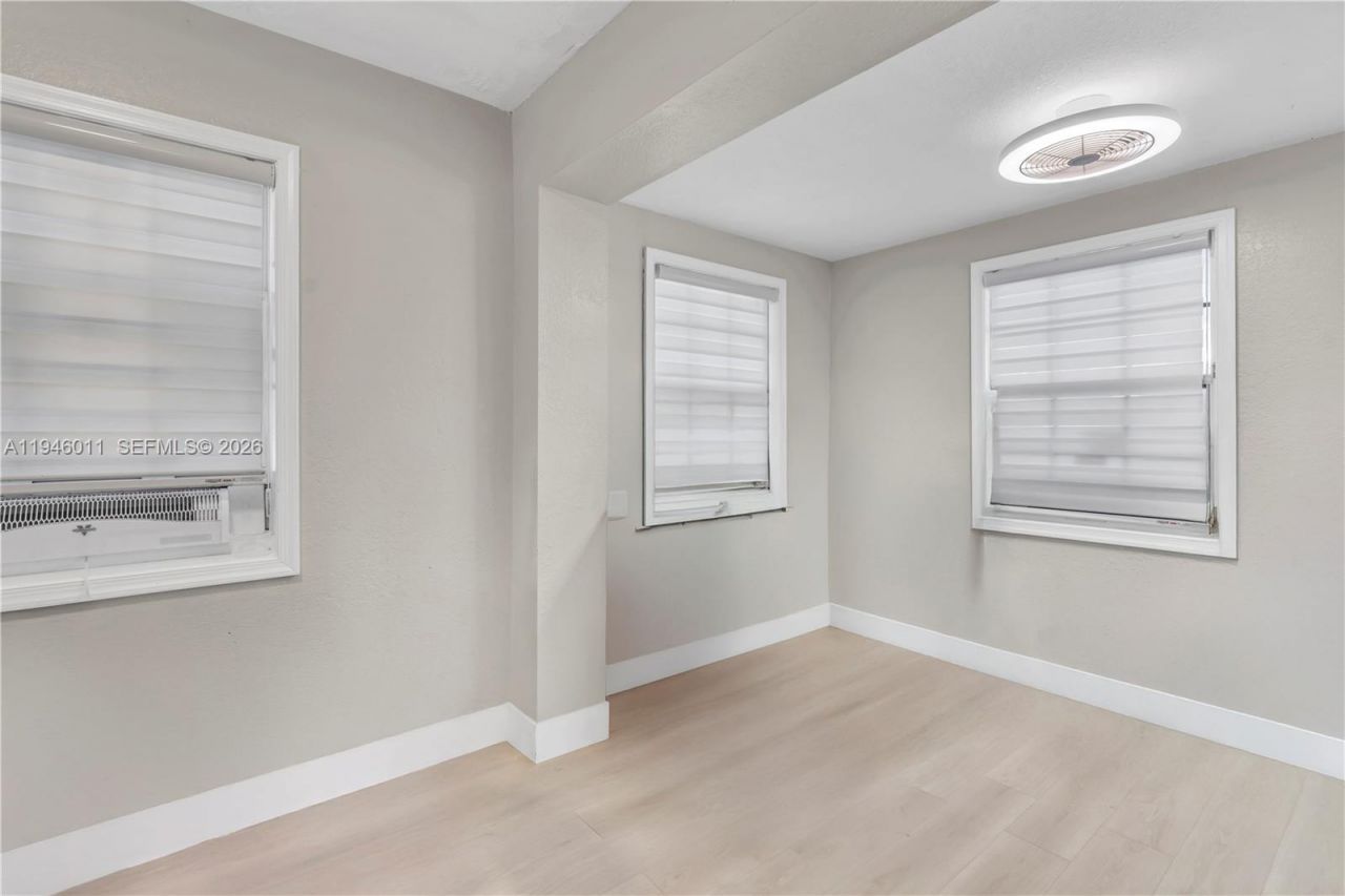 709 SW 7th Ave, Unit A, Hallandale Beach, FL 33009 Photo