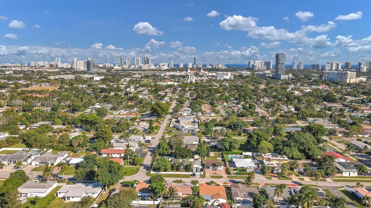 709 SW 7th Ave, Unit A, Hallandale Beach, FL 33009 Photo