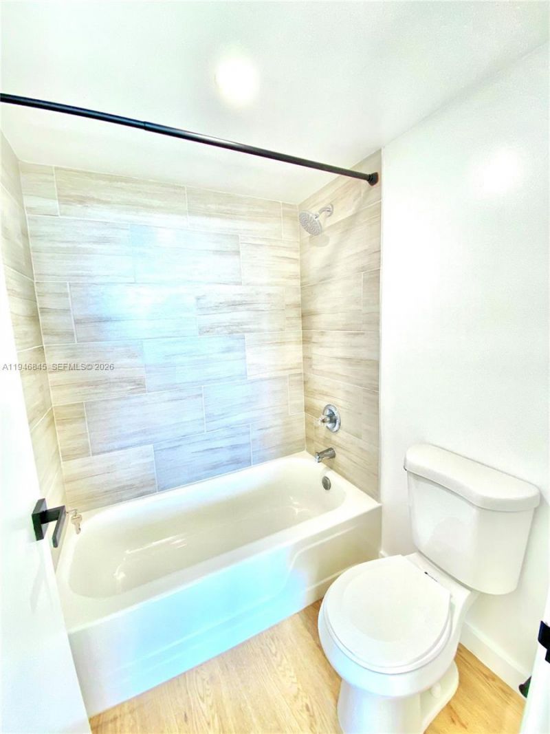 1200 NE Miami Gardens Dr , Unit 1020W, Miami, FL 33179 Photo