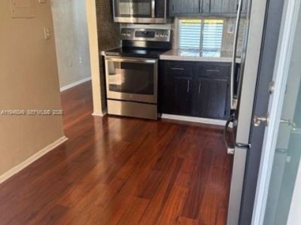 1075 NE Miami Gardens Dr, Unit 706, Miami, FL 33179