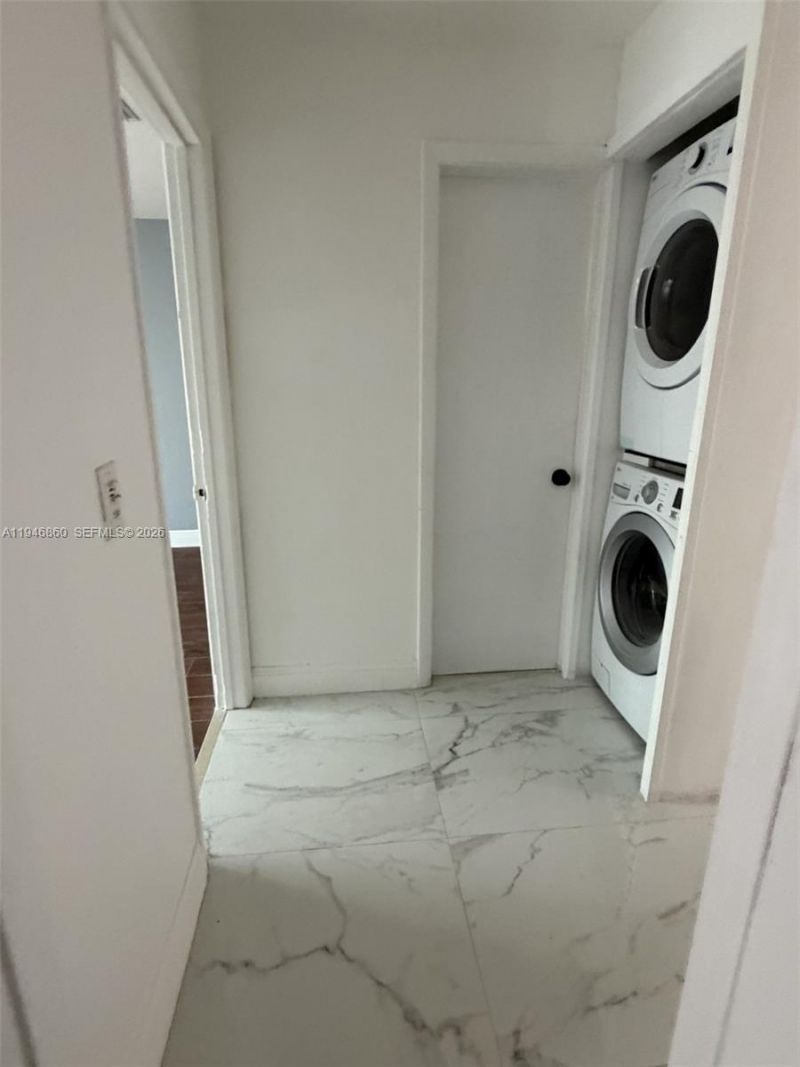 2421 SW 84th Ter, Miramar, FL 33025 Photo