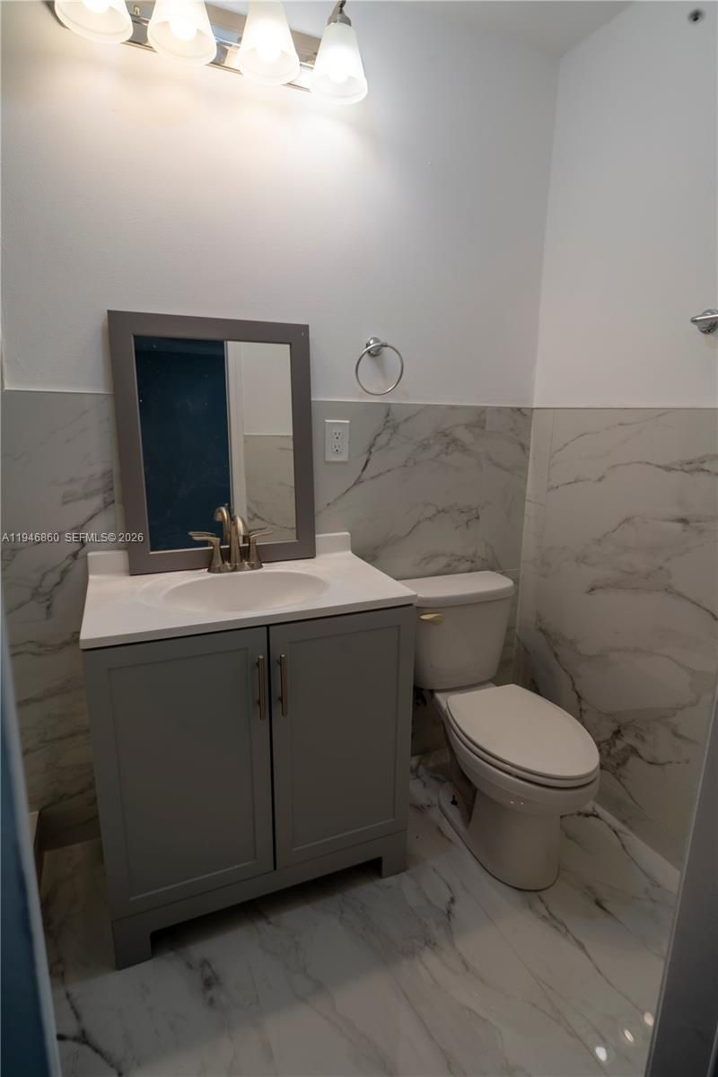 2421 SW 84th Ter, Miramar, FL 33025 Photo