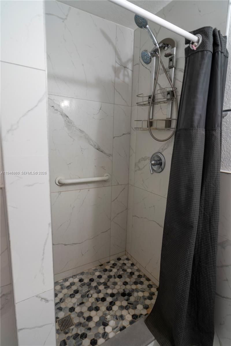 2421 SW 84th Ter, Miramar, FL 33025 Photo