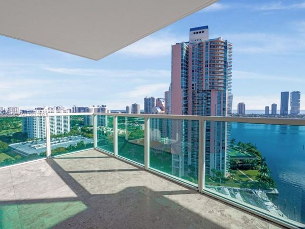 3330 NE 190th St, Unit 1912, Aventura, FL 33180