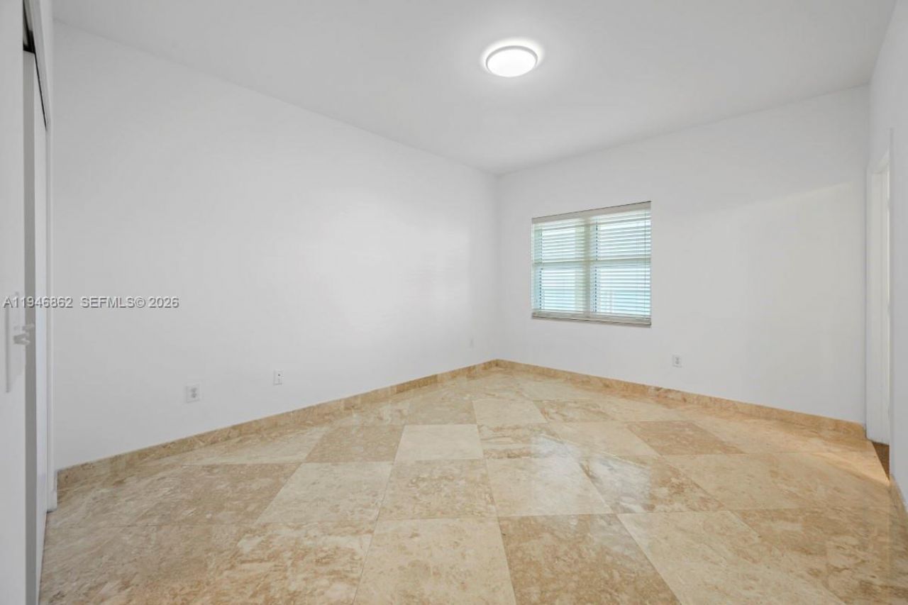 3330 NE 190th St, Unit 1912, Aventura, FL 33180 Photo