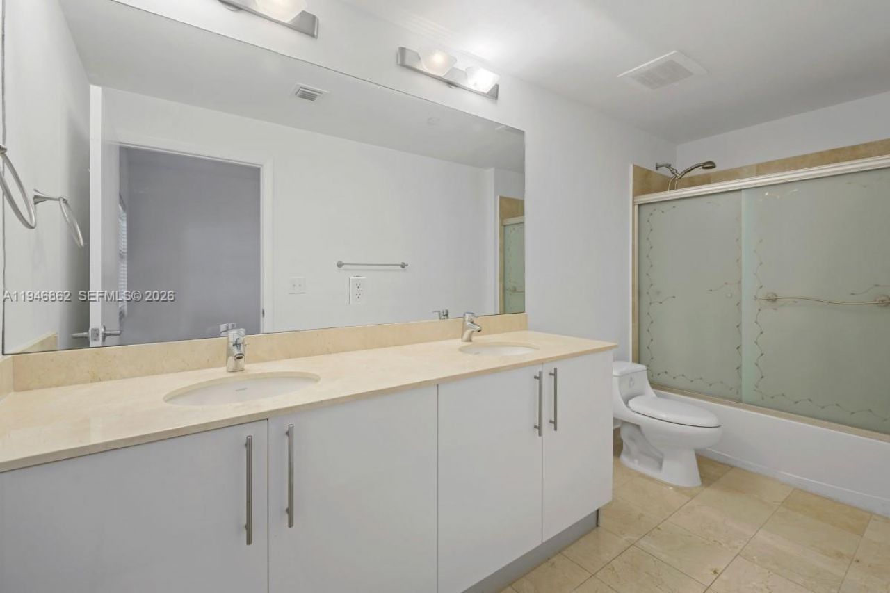 3330 NE 190th St, Unit 1912, Aventura, FL 33180 Photo