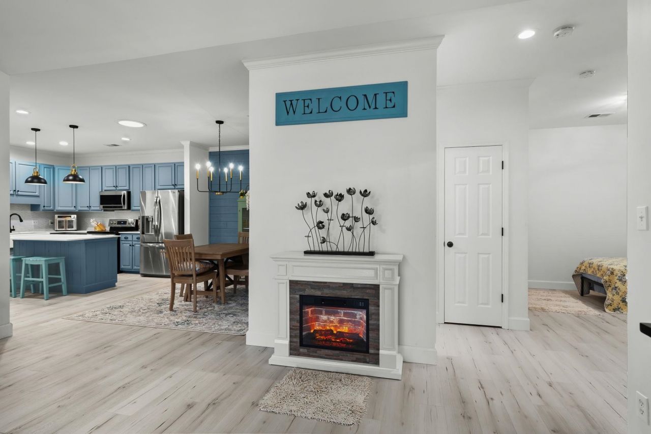 420 Warrington Way Photo 11