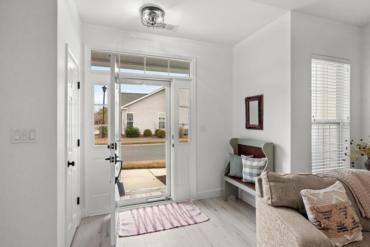 420 Warrington Way Photo 29