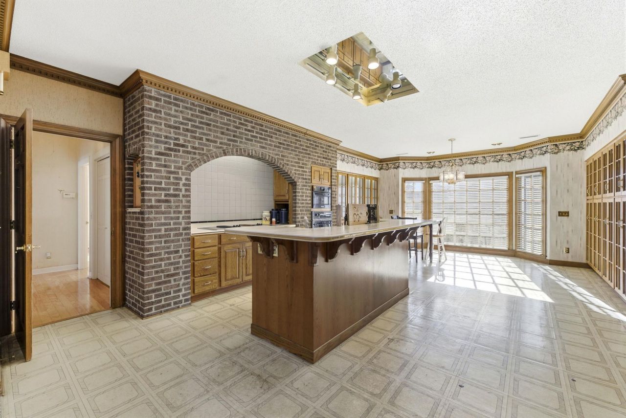 485 Carolina Dr. Photo 11