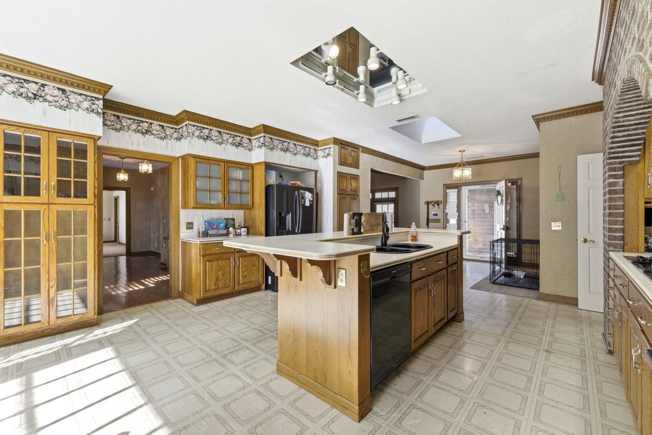 485 Carolina Dr. Photo 14