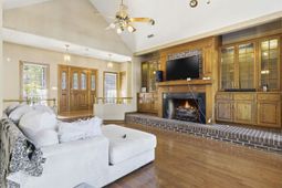 485 Carolina Dr. photo 4