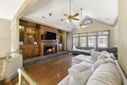 485 Carolina Dr. photo 4