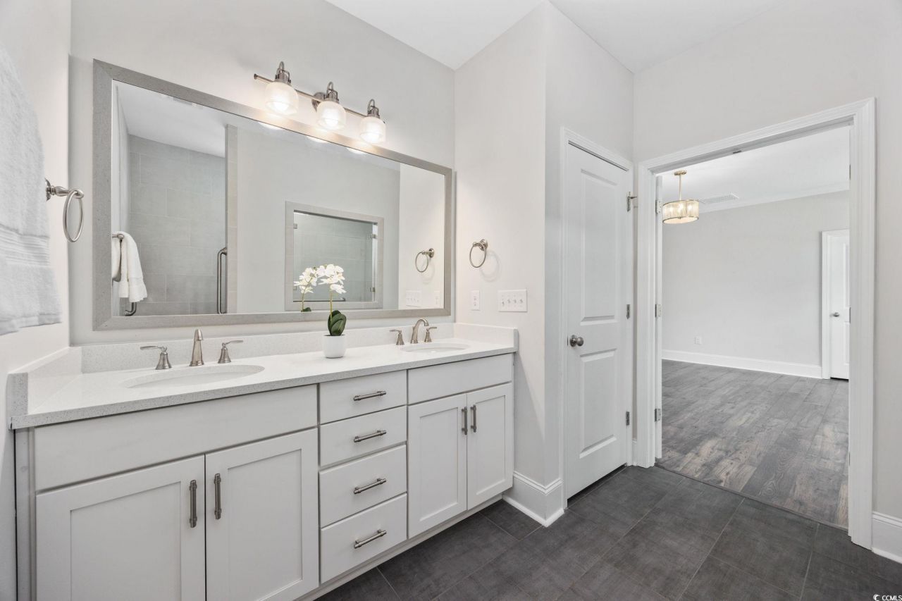 150 Black Water Dr. Photo 17