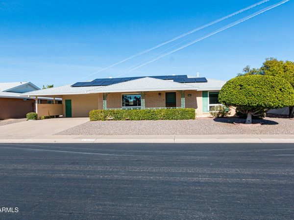 10310 W BAYSIDE Road W, Sun City, AZ 85351