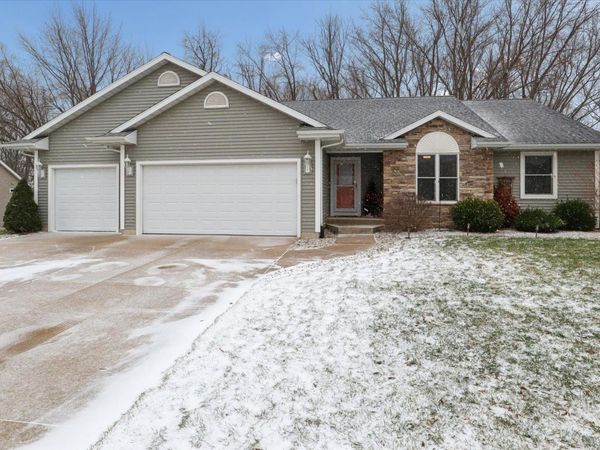 2402 Crest Haven Boulevard, Berrien Springs, MI 49103