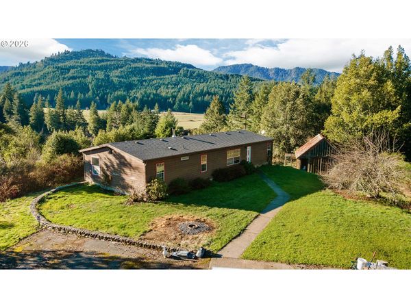 41308 S POWERS RD, Powers, OR 97466