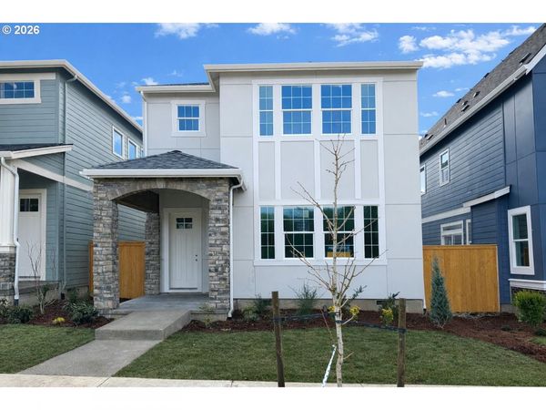 16878 SW Cairn LN, King City, OR 97140