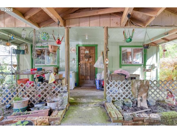 56010 GOLDBRICK RD, Myrtle Point, OR 97458