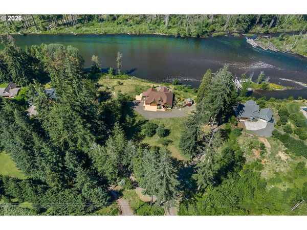 49164 McKenzie HWY, Vida, OR 97488