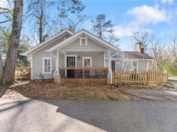 86 Pine Street, Dahlonega, GA 30533