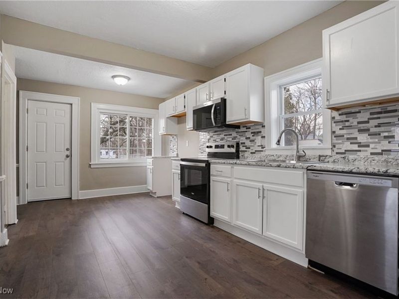 580 Moreley Avenue, Akron, OH 44320 Photo 10