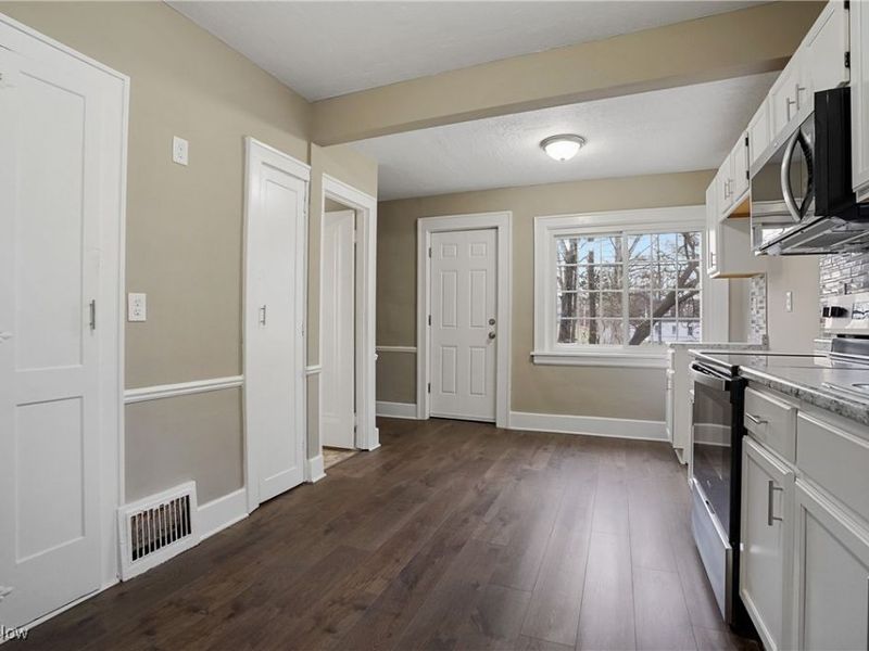 580 Moreley Avenue, Akron, OH 44320 Photo 11