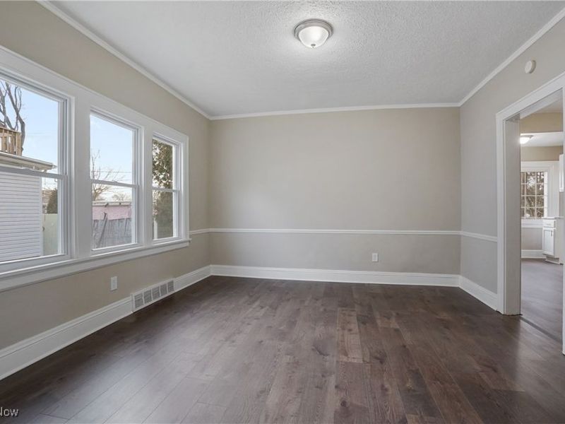 580 Moreley Avenue, Akron, OH 44320 Photo 8