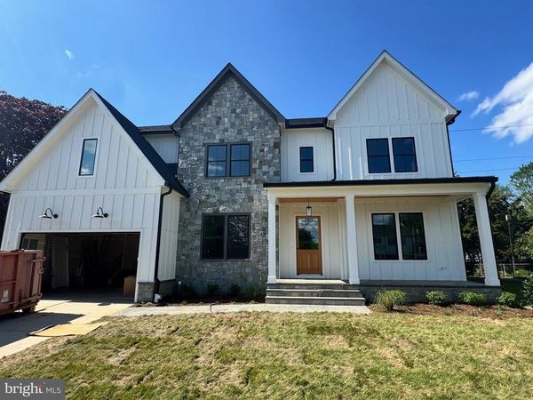 930 FAIRWAY DRIVE NE, VIENNA, VA 22180