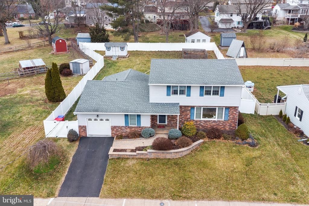 241 W Diamond Street, Souderton, PA 18964 Main Photo