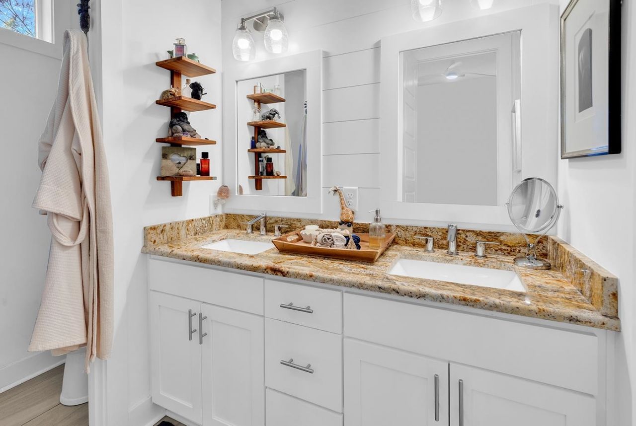 225 Clam Digger Loop Photo 23