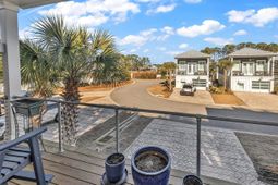 225 Clam Digger Loop photo 4