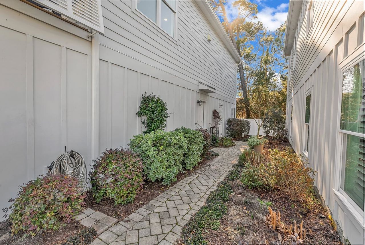 225 Clam Digger Loop Photo 5