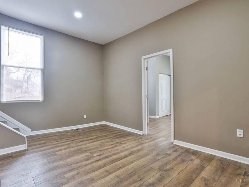 654 Third Street, Reading, OH 45215 Photo 10