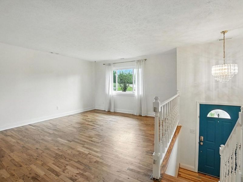 9175 Bunnell Hill Road, Centerville, OH 45458 Photo 4