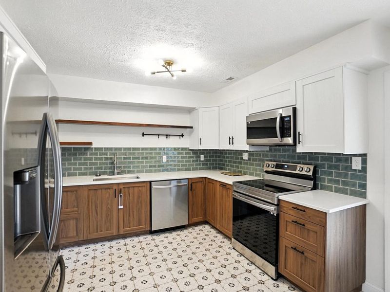 9175 Bunnell Hill Road, Centerville, OH 45458 Photo 8