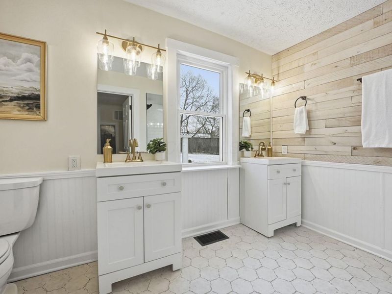 7097 Harlem Road, Westerville, OH 43082 Photo 24