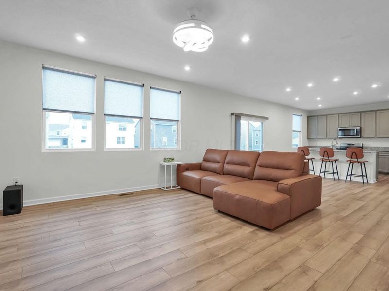 1303 Theodore Drive, Lockbourne, OH 43137 Photo 11