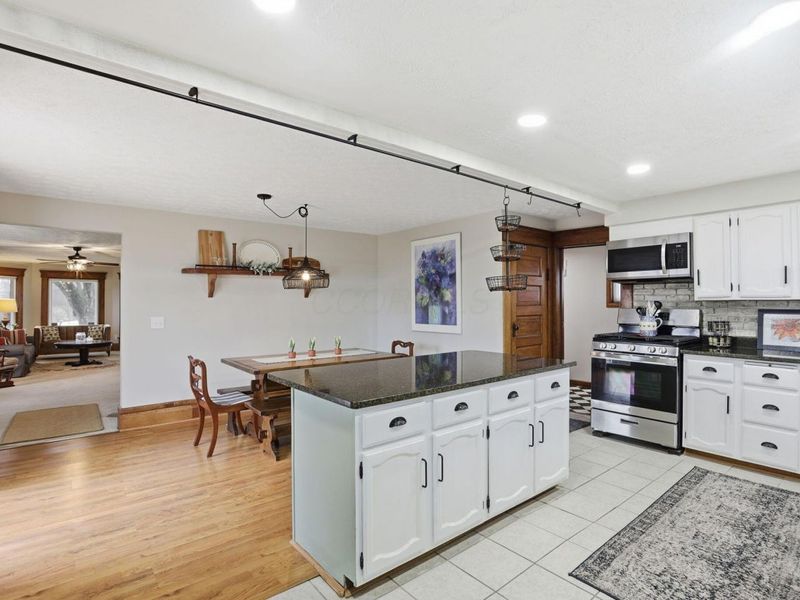 4838 Marion Road NW, Centerburg, OH 43011 Photo 6