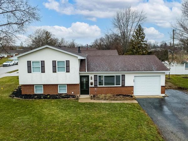 866 Brookdale Drive, West Jefferson, OH 43162
