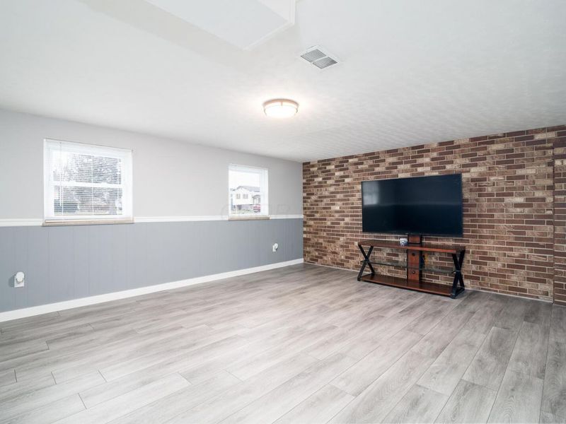 866 Brookdale Drive, West Jefferson, OH 43162 Photo 18