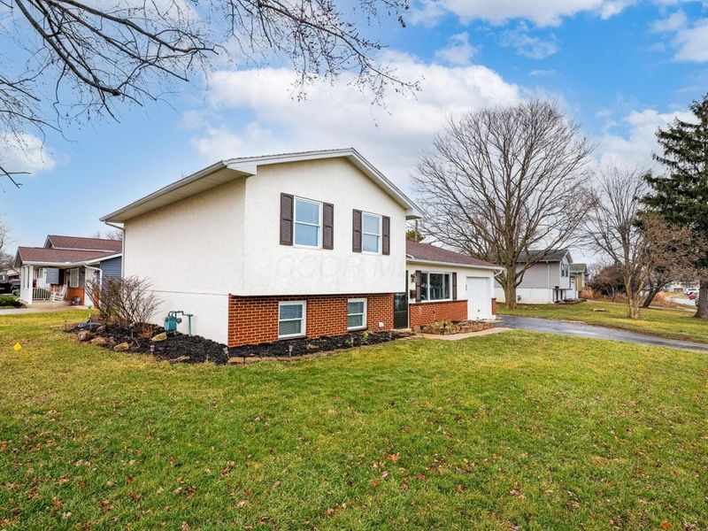 866 Brookdale Drive, West Jefferson, OH 43162 Photo 24