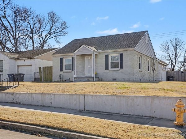 2504 E 4th Street, Tulsa, OK 74104