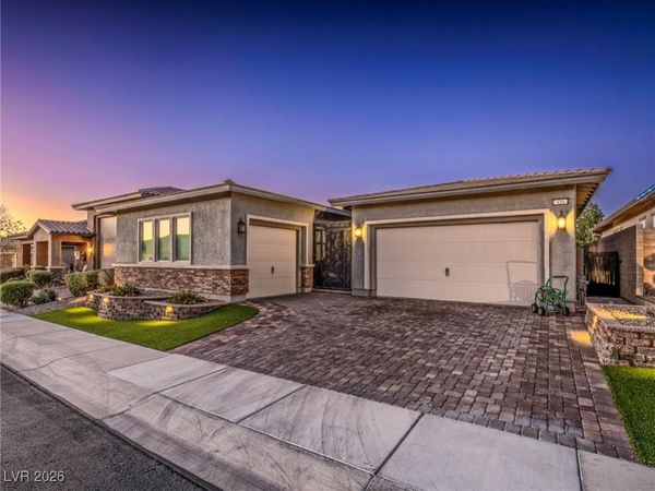 416 Middlestone Avenue, Henderson, NV 89011