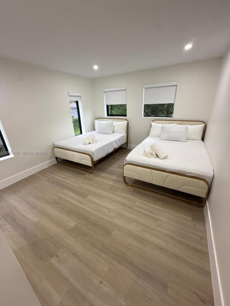 905 SW 13th Ct, Miami, FL 33135 Photo