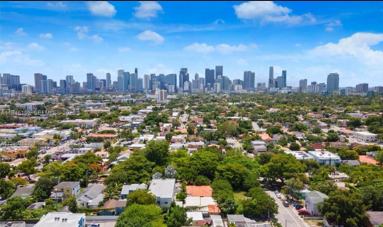 905 SW 13th Ct, Miami, FL 33135 Photo