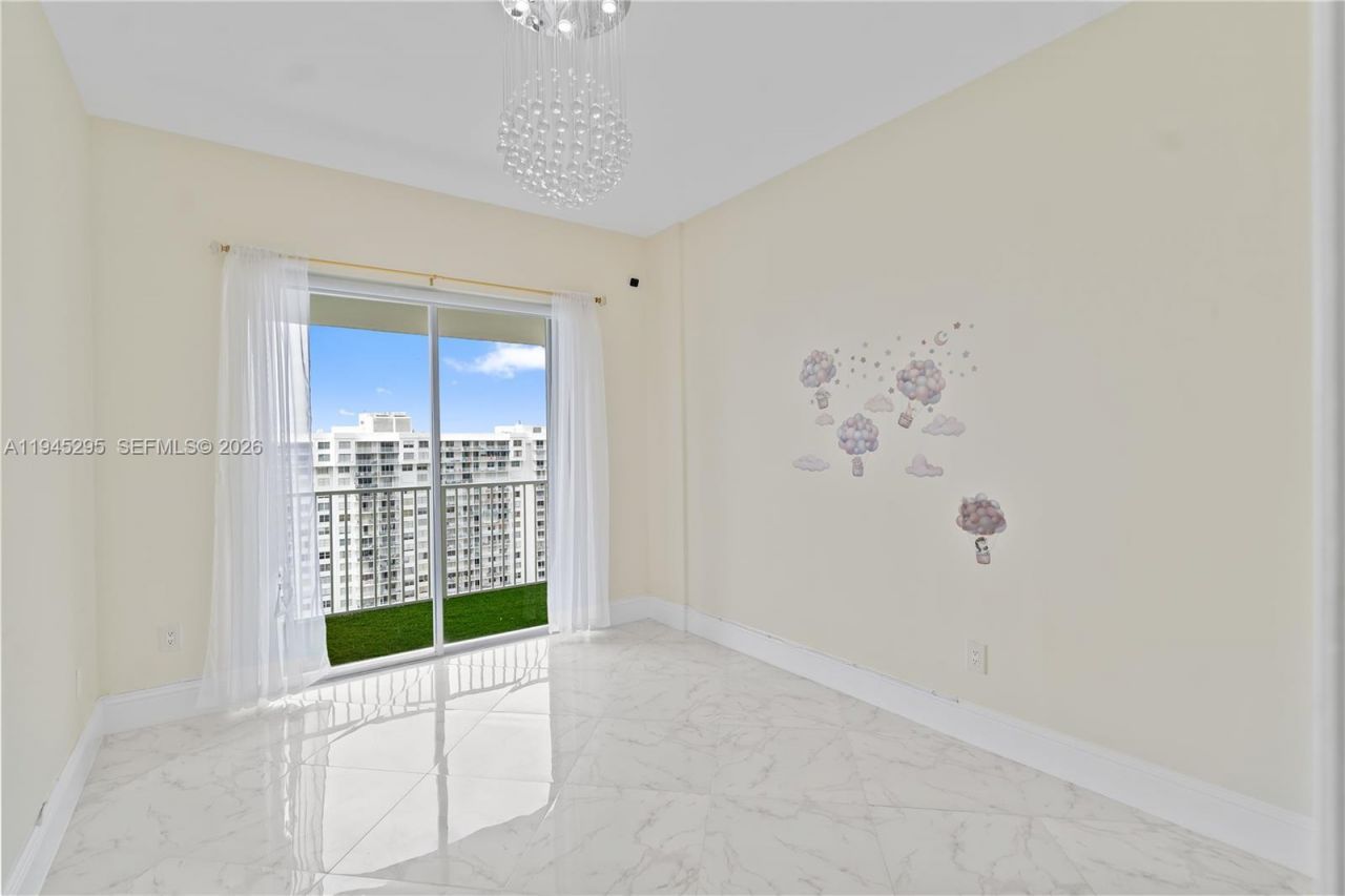 2851 NE 183rd St, Unit 2214E, Aventura, FL 33160 Photo