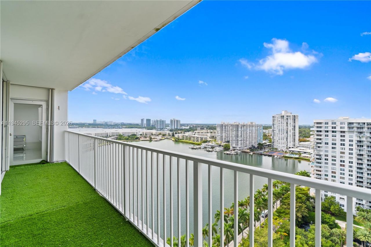 2851 NE 183rd St, Unit 2214E, Aventura, FL 33160 Photo