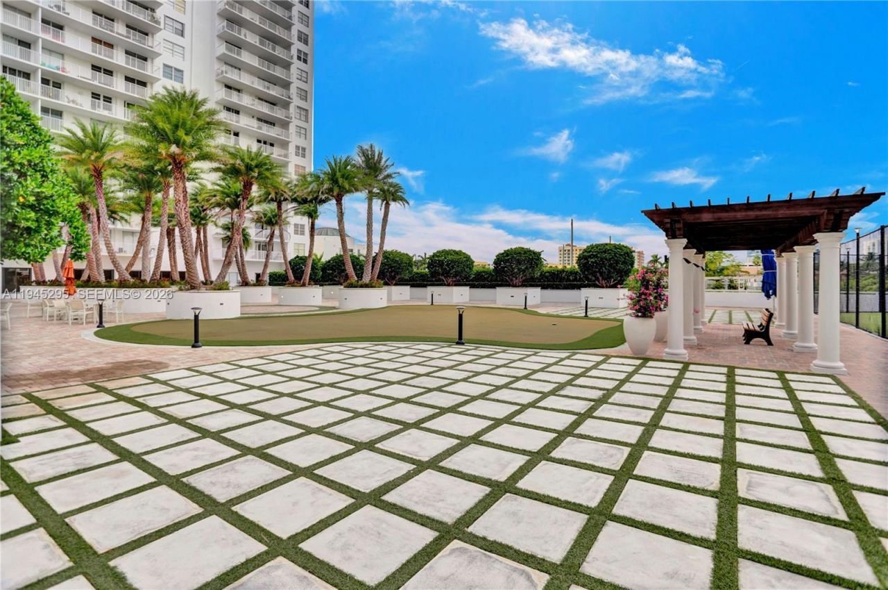 2851 NE 183rd St, Unit 2214E, Aventura, FL 33160 Photo